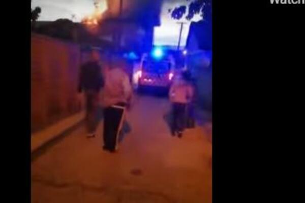 GORI KUĆA U NOVOM PAZARU: Ekipe na terenu u ulici Toplice Milana