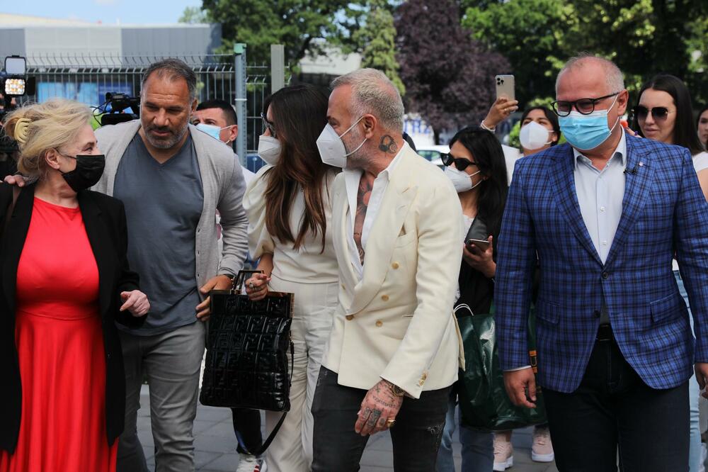 VESIĆ OBJAVIO NEVIĐENI SNIMAK SA ITALIJANSKIM MILIONEROM: Vaki najavio OZBILJAN SPEKTAKL U BEOGRADU (VIDEO)