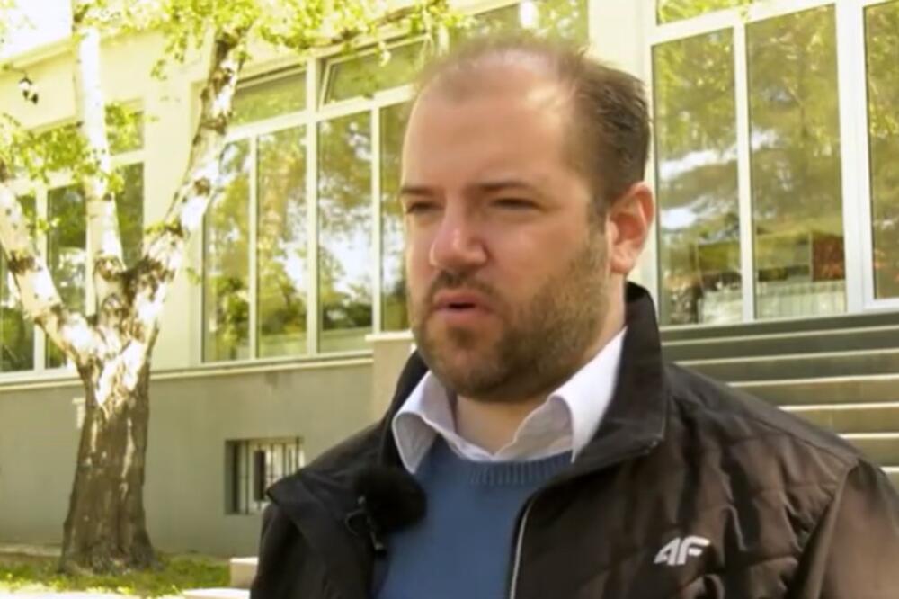 DAMIRA ŠTAJNERA UDARIO AUTOMOBIL DOK JE VOZIO BICIKL! Direktor OKS povređen u nesreći!