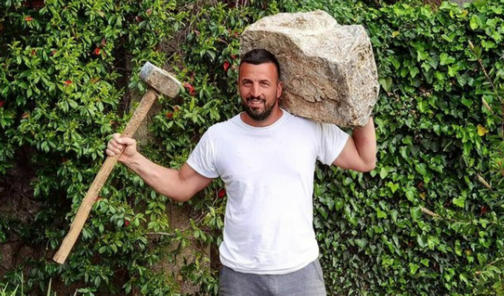 I NJEMU NIJE DOZVOLJEN ULAZAK U CRNU GORU! Vladimir došao na granicu, pa POPIO RAMPU! Razlog je za nevericu