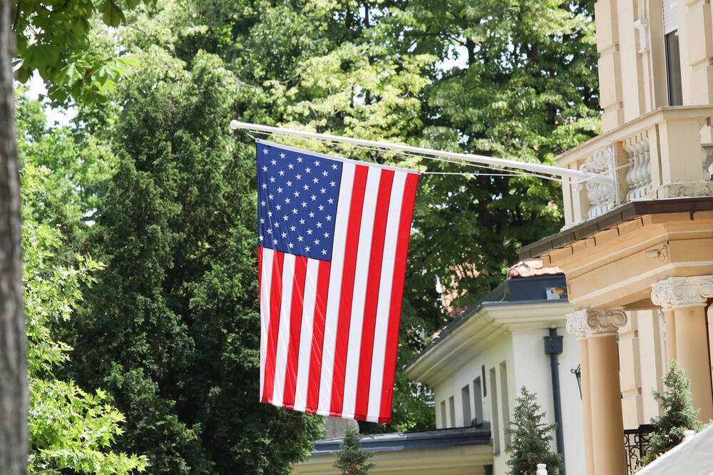 Američka ambasada u Beogradu hitno izdala saopštenje!