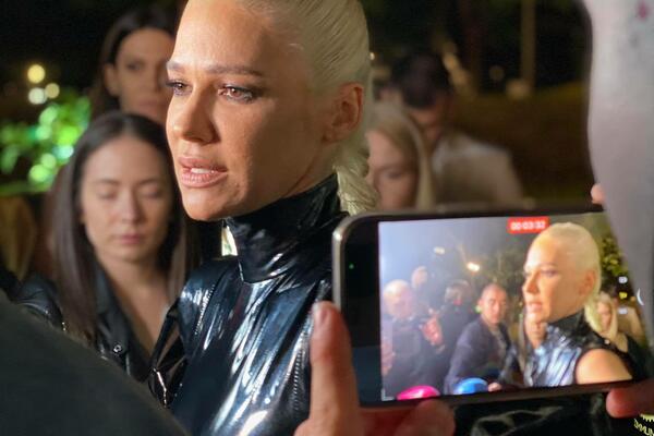 NOVOSADSKA BARBIKA PROGOVORILA O EMOTIVNOM STATUSU: Otkrila da li je LJUTA na bivšeg muža! (VIDEO)