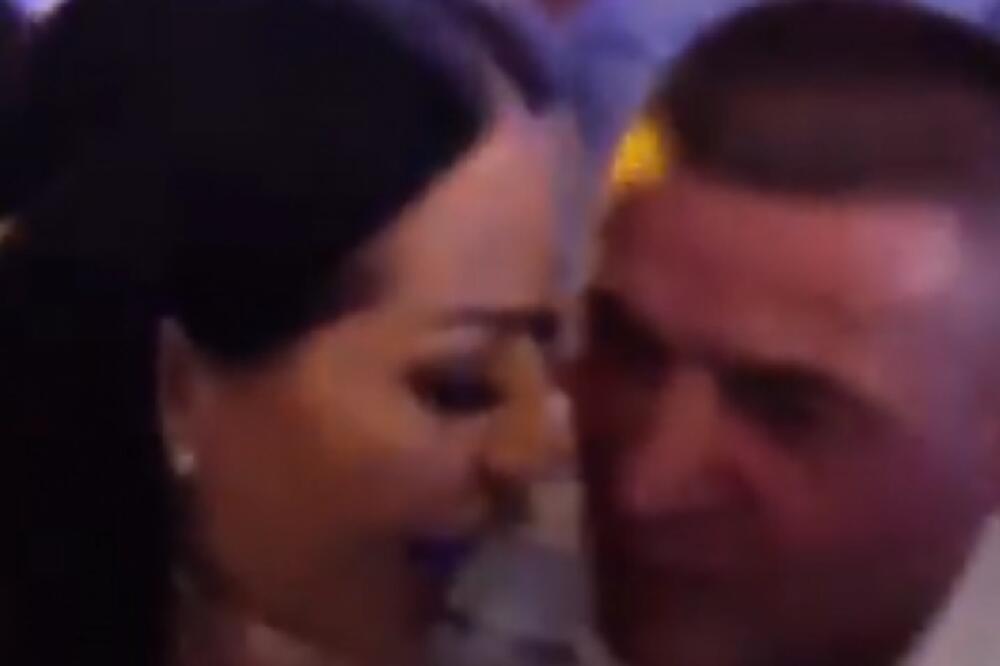 ATMOSFERA DO USIJANJA!BAJA I CECA NAPRAVILI LOM NA ŽELJKOVOM PRVOM ROĐENDANU:Gosti pali u delirijum uz prve stihove