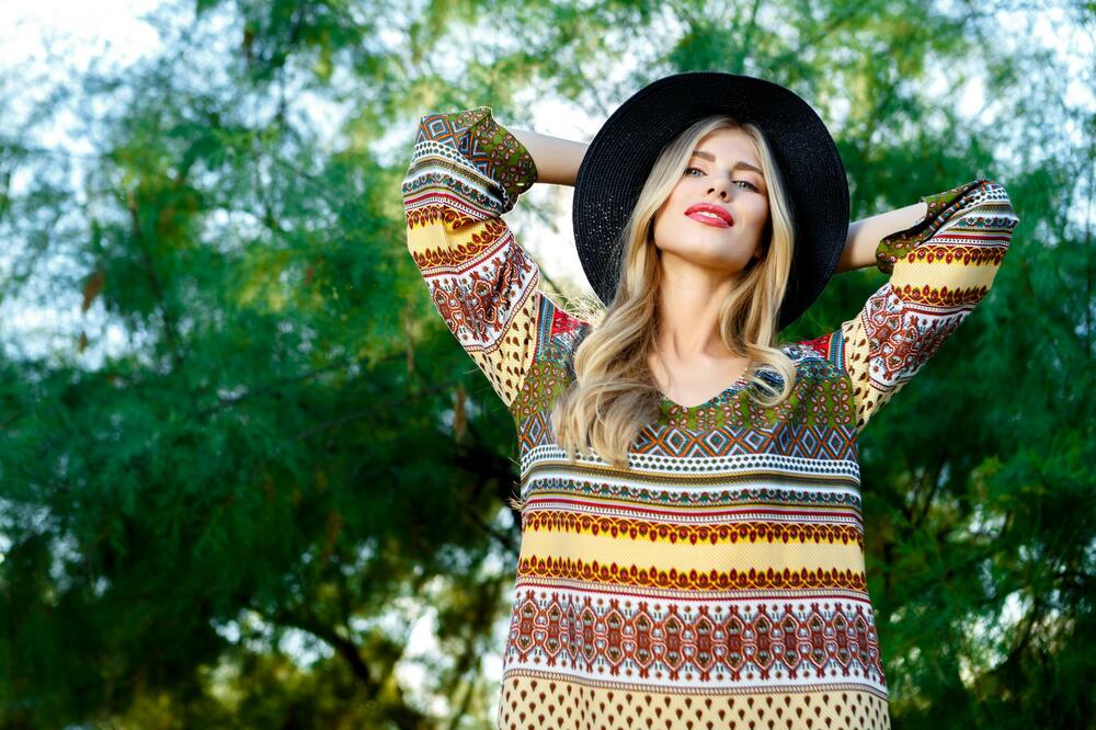 KOMADI ODEĆE KOJE MORATI IMATI OVE SEZONE: Privucite pažnju i budite posebne i jedinstvene!