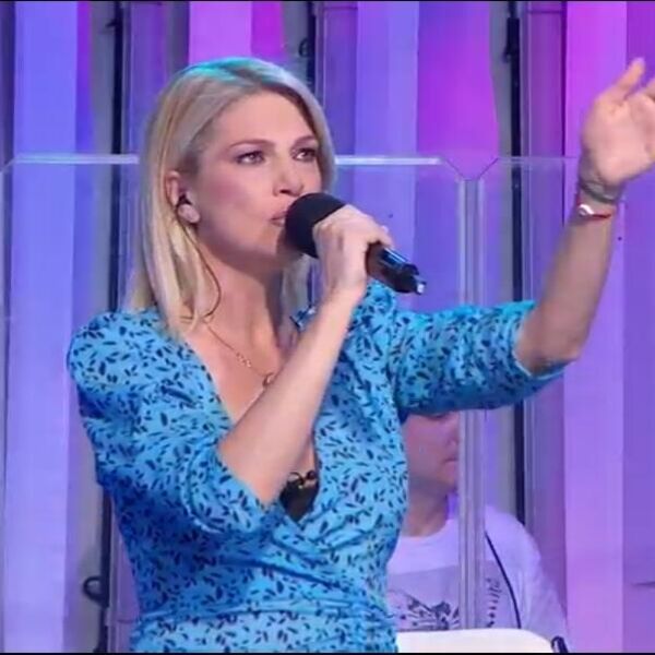 Evo gde je i šta radi Katarina Sotirović: Mnogi je danas ne bi prepoznali, a ona NIKAD LEPŠA NIJE BILA