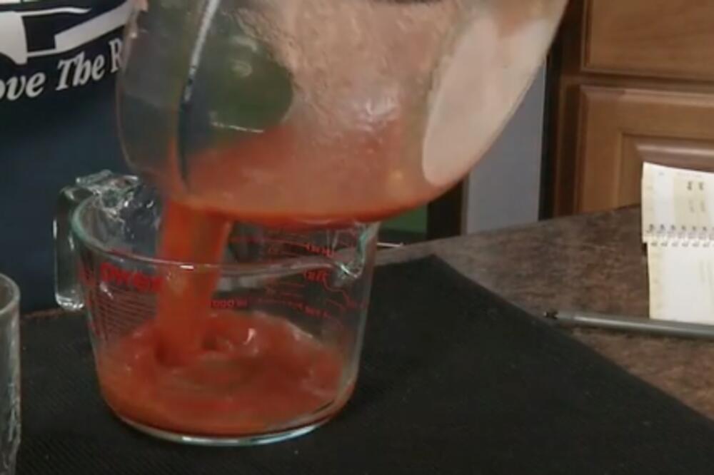 ČAŠA DNEVNO NAJZDRAVIJEG SOKA VAS MOŽE SPASITI OD SRČANOG UDARA: Snižava pritisak i kod žena i kod muškaraca