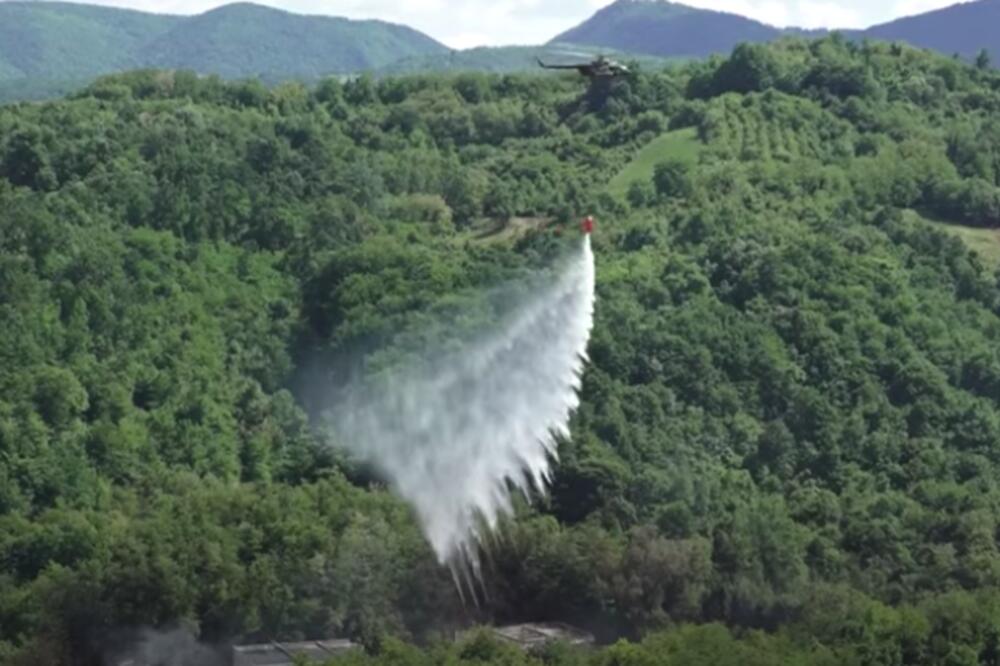 ZAVRŠENO GAŠENJE POŽARA U ČAČKU: Utrošeno preko sto hiljada litara vode, uzrok još uvek nije poznat! (VIDEO)