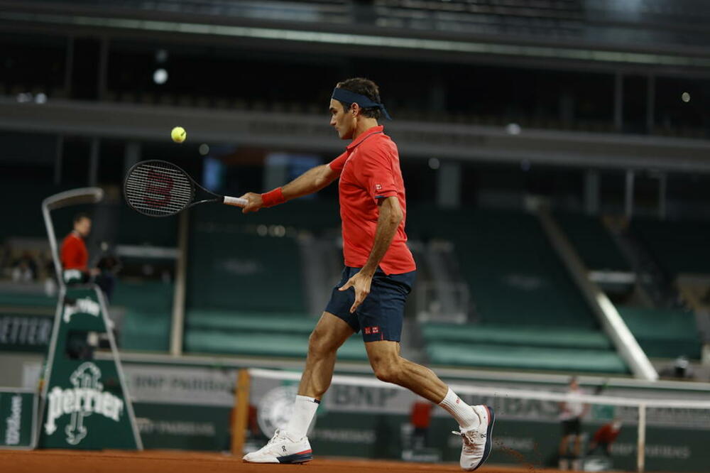 UDARNA VEST: Federer se povukao sa Rolan Garosa (FOTO)