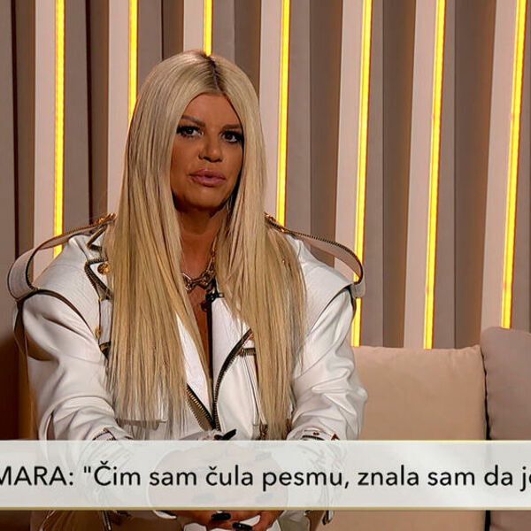 UMRLA JOJ DVA BITNA ČLANA PORODICE! DARA BUBAMARA SE NE MIRI SA GUBITKOM: Opaka bolest joj odnela drage!