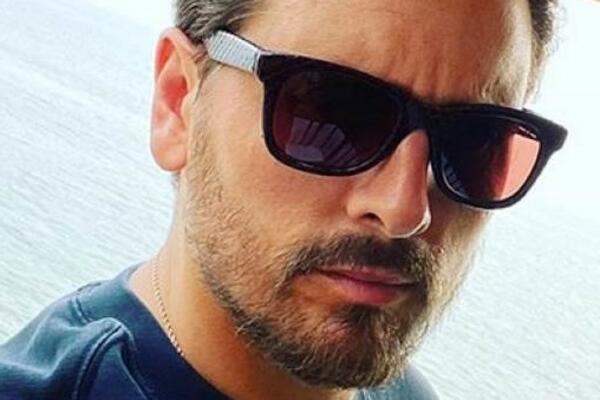 BIVŠI MUŽ KARDAŠIJANKE NAPUNIO 40 GODINA PA NAŠAO DEVOJKU KOJA IMA 19: Objavio njenu GOLU FOTKU i NAPRAVIO HAOS!