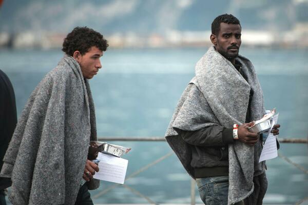 Italija dozvolila brodu ulazak u luku: Spaseno na stotine migranata