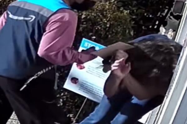 UPOZORAVAMO VAS, TUČU OVE DVE ŽENE GLEDAJTE NA SVOJU ODGOVORNOST: A tek kad čujete razlog (VIDEO)