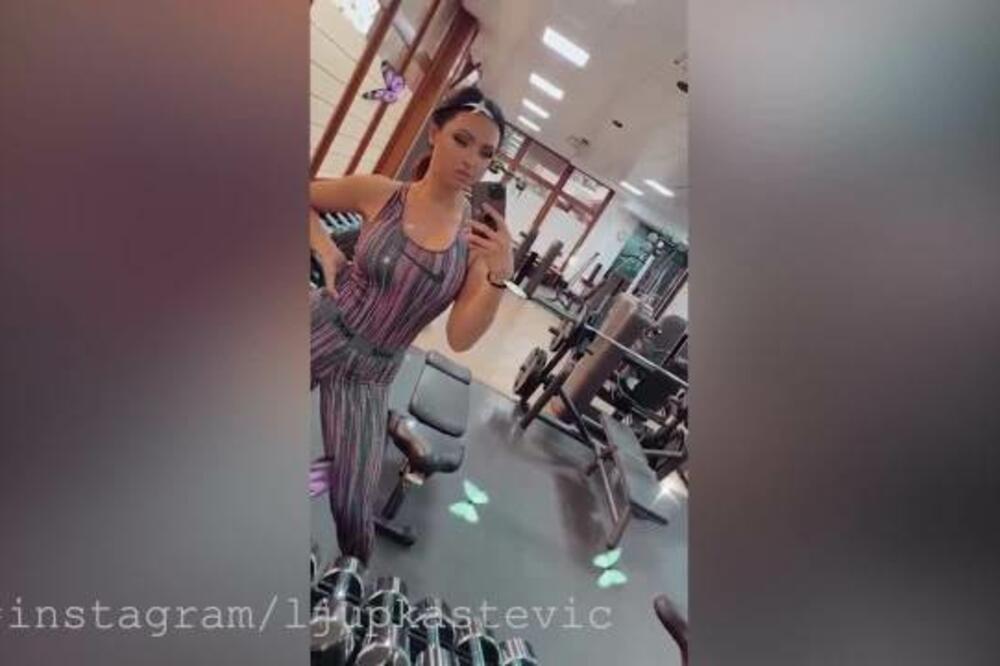 LJUPKA STEVIĆ ZNOJAVA I VRELA POZIRALA U TERETANI: Pevačica se snimala u mega uskoj kombinaciji, SVE GORI!
