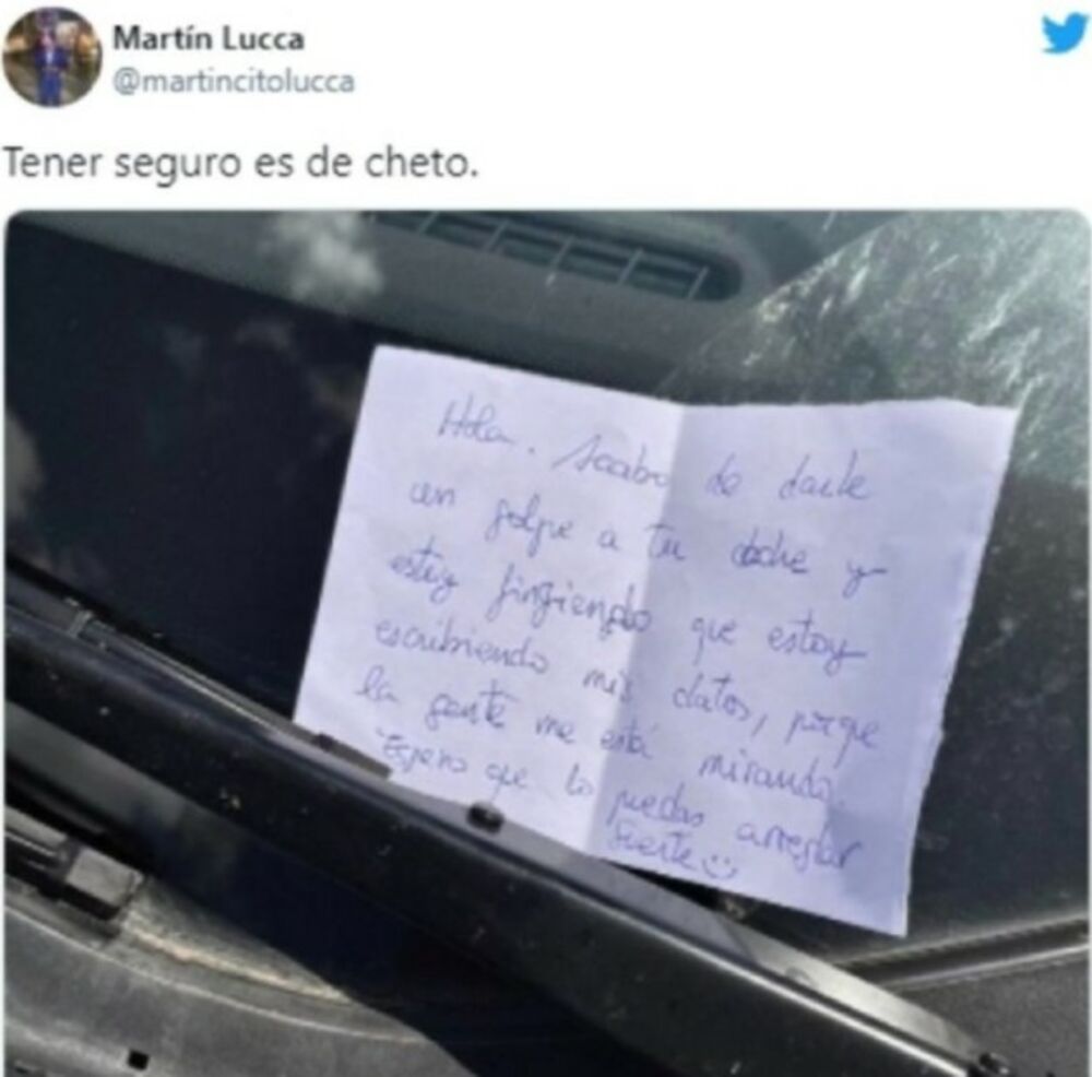 Poruka na automobilu