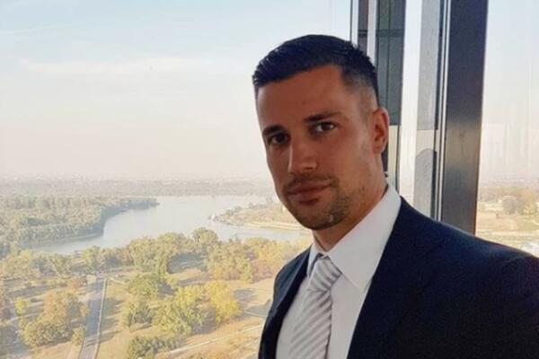 DR VUJOVIĆ (32) IZ BEOGRADA PROGLAŠEN JE ZA NAJZGODNIJEG NA SVETU: Plastični je hirurg, ima crni pojas, GLEDAJTE GA