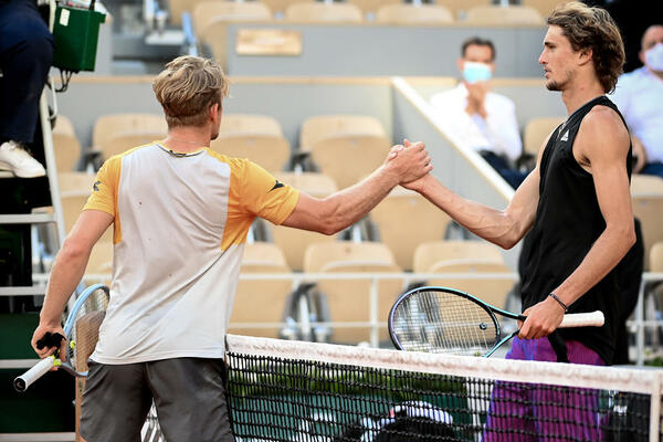 TREĆA SREĆA: Zverev furioznom igrom stigao do polufinala (FOTO)