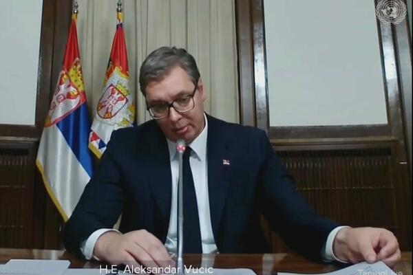 Vučić: Dok je moje reči, na Zvečanu će biti srpska zastava