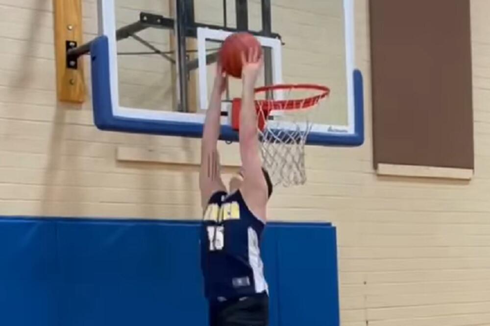 KAKO TO RADI MVP? Najbolje je pokazao komičar koji je na FENOMENALAN način odao priznanje JOKIĆU! (VIDEO)