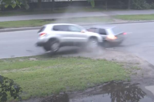 GREŠKA KOJA BI MOGLA DA VAS KOŠTA ŽIVOTA: Koliko može biti OPASNO, uverite se i SAMI (VIDEO)