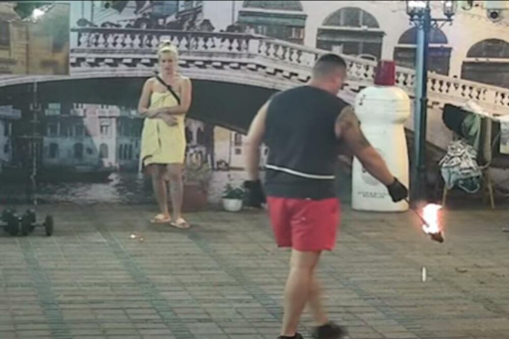 VATRA U VILI PAROVA, UČESNICI NE ZNAJU KAKO DA SE IZBORE: Zapaljene krpe i dvorište PUNO DIMA!