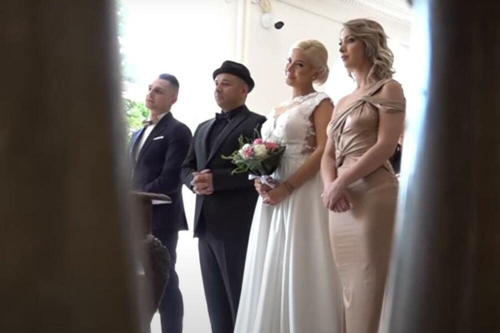 DRUGA SREĆA! HUSA "BIT STRIT" STAO NA LUDI KAMEN SA 20 GODINA MLAĐOM ŽENOM! (VIDEO)