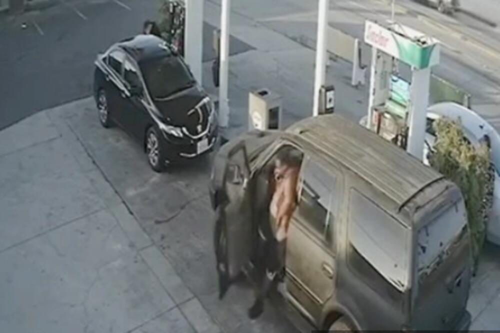 GREŠKOM JE U DIZELAŠA SIPAO BENZIN: Napravio je toliki HAOS da ga zbog toga JURI POLICIJA!