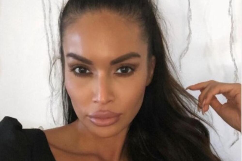 SRPSKA MANEKENKA JE IMALA ŠARENOLIKU LJUBAVNU LISTU: Smuvala je tenisera, zavela fudbalera, mamila pevača! (FOTO)