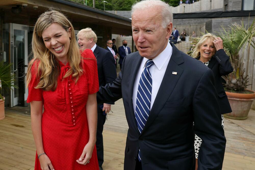 POLITIČKA NESREĆNICA I MODNA IKONA - KO JE NOVA SUPRUGA BORISA DŽONSONA? Bajdenu bilo zadovoljstvo da je upozna!