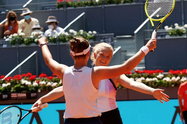 KREJČIKOVA I U FINALU DUBLA: Čehinje merkaju treću Gren slem titulu!