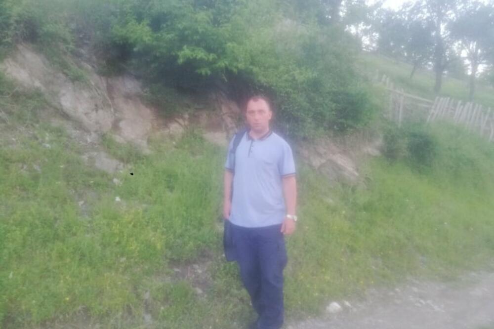 ČUO SAM ŠUŠKANJE U ŠUMI, KAD JE PRED MENE ISKOČILA ZVER! Poštar Dalibor je imao ZASTRAŠUJUĆI susret u srpskom selu!