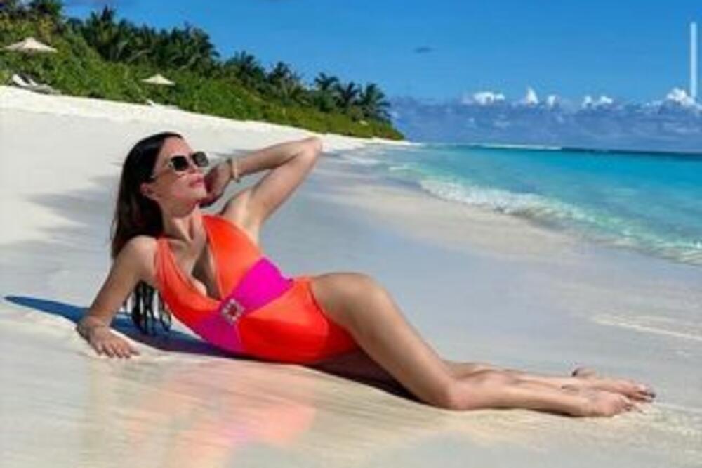 NJOJ KORONA NIJE OŠTETILA NOVČANIK! SEVERINA UŽIVA NA MALDIVIMA ZA SVE PARE: Komentari na račun izgleda PLJUŠTE!