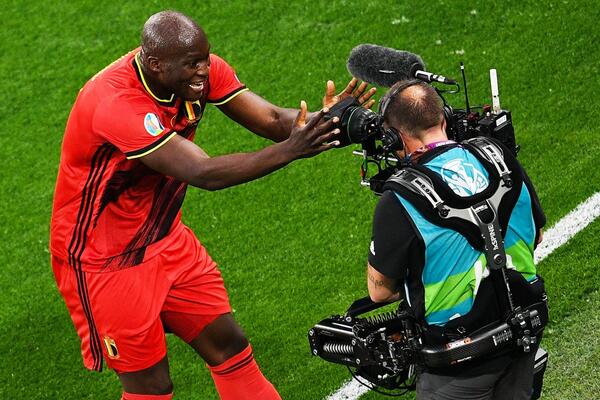 LUKAKU PRVI GOL POSVETIO ERIKSENU, SAIGRAČU IZ INTERA: Kris, volim te! (VIDEO)