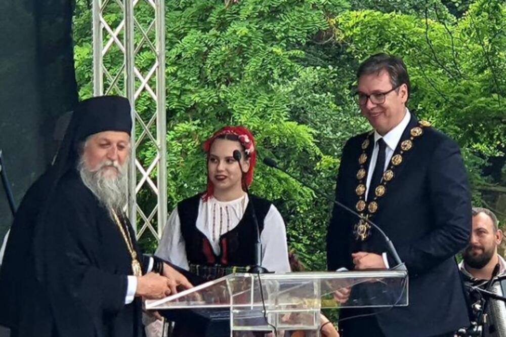 SVEČANO: Vučić na obeležavanju 950 godina manastira Sveti Prohor Pčinjski! Predsednik primio orden