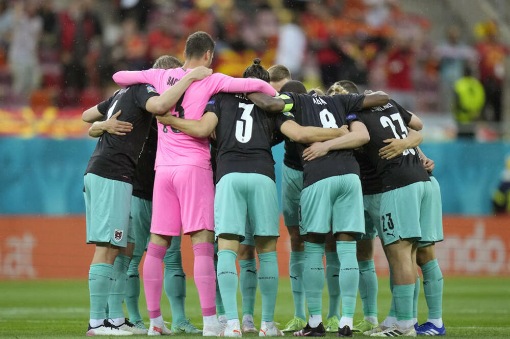 AUSTRIJANCIMA PRETI KATASTROFA: Oni će večeras igrati pred skoro praznim stadionom!