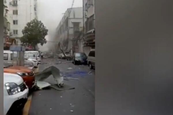 OGROMNA EKSPLOZIJA U KINI: Stradalo najmanje 12 ljudi, na snimku se vide i ruševine! (VIDEO)