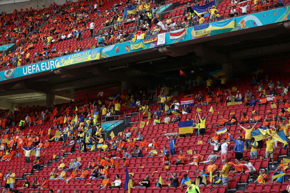 Fudbalska reprezentacija Holandije, Fudbalska reprezentacija Ukrajine