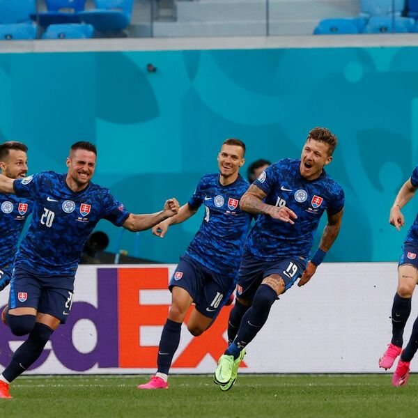 LEVADNOVSKI I DRUŽINA RAZOČARALI: Slovaci napravili iznenađenje i zasluženo osvojili tri boda!