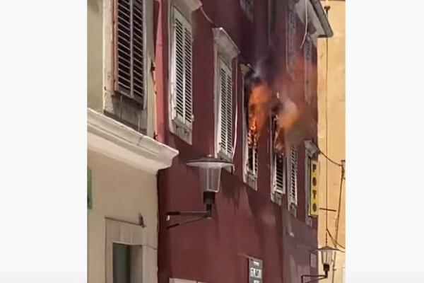 SVE GORI, DIM KULJA! Zapalio se STAN u Zadru, požar se BRZO ŠIRI, počela evakuacija stanara! (VIDEO)