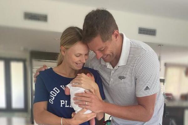 PORODILA SE POZNATA TENISERKA! Rodila je ćerkicu, a sigurno niste znali da je njen muž SLAVNI KOŠARKAŠ! (FOTO)