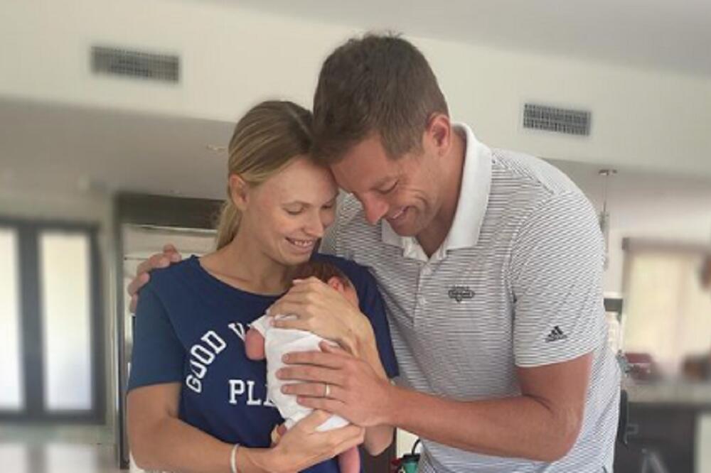 PORODILA SE POZNATA TENISERKA! Rodila je ćerkicu, a sigurno niste znali da je njen muž SLAVNI KOŠARKAŠ! (FOTO)