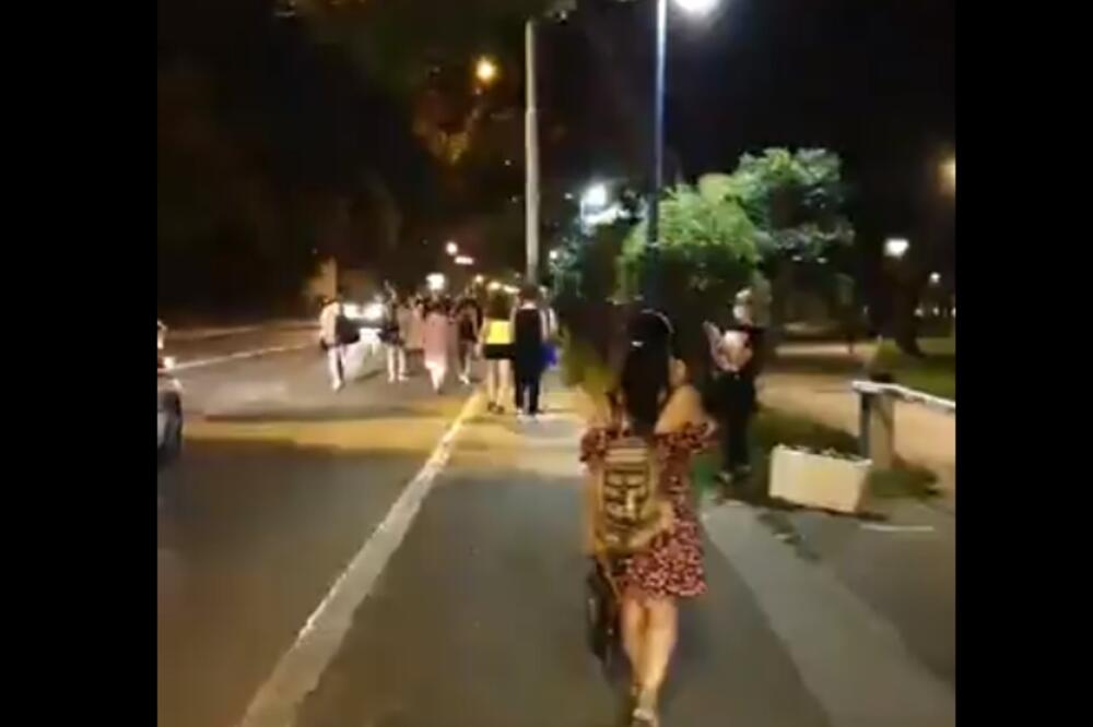 MOLIMO BOGA DA PADNE KIŠA! Stanarima u bloku 37 dojadila BUKA, nisu tu samo studenti, imaju VELIKI problem (VIDEO)