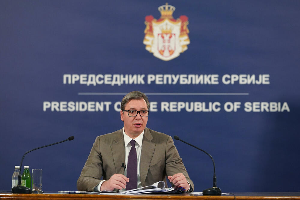 VUČIĆ O DIJALOGU U BRISELU! Liturgija u manastirima i crkvama na KiM NE MOŽE da bude provokacija