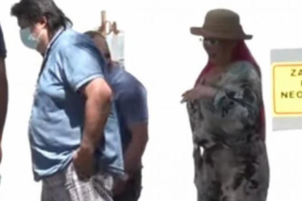 ZORICA I KEMIŠ ZAVRŠILI U BOLNICI: Pevačica primetno NERVOZNA, otkriven i RAZLOG odlaska?