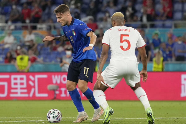 LAGANA I LEPRŠAVA IGRA ITALIJANA: Manćinijevi momci melju sve pred sobom, Švajcarska očajna (VIDEO+FOTO)