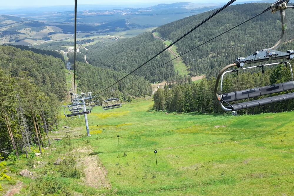 KORONA JE VRATILA SRBE NA PLANINE: Na Zlatiboru ostvareno 350.000 noćenja