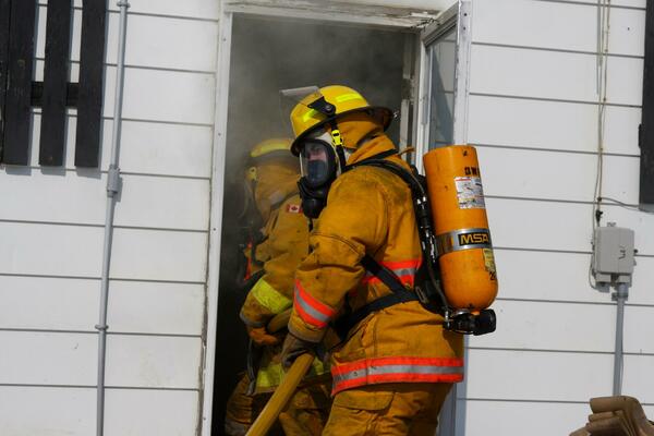 VATROGASAC OTIŠAO NA TEREN, zatekao MRTVU ĆERKU u slupanom autu! NE DAJ BOŽE NIKOME, velika tragedija