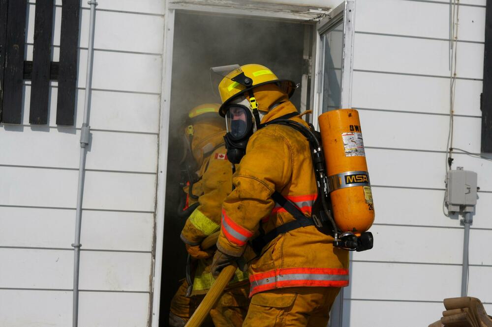 VATROGASAC OTIŠAO NA TEREN, zatekao MRTVU ĆERKU u slupanom autu! NE DAJ BOŽE NIKOME, velika tragedija