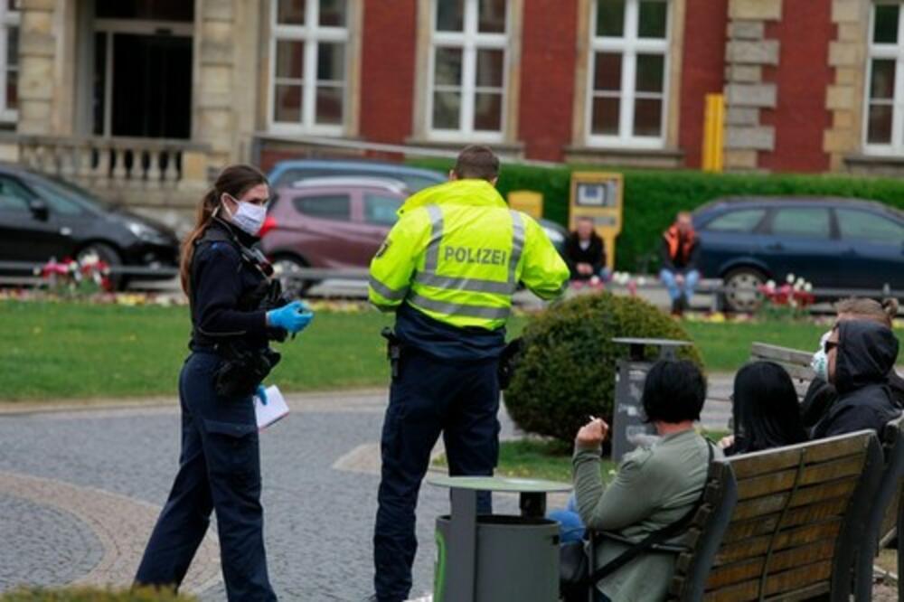 DVE OSOBE UBIJENE U PUCNJAVI: Nemačka policija na licu mesta, uviđaj u toku, a NAPADAČ POBEGAO