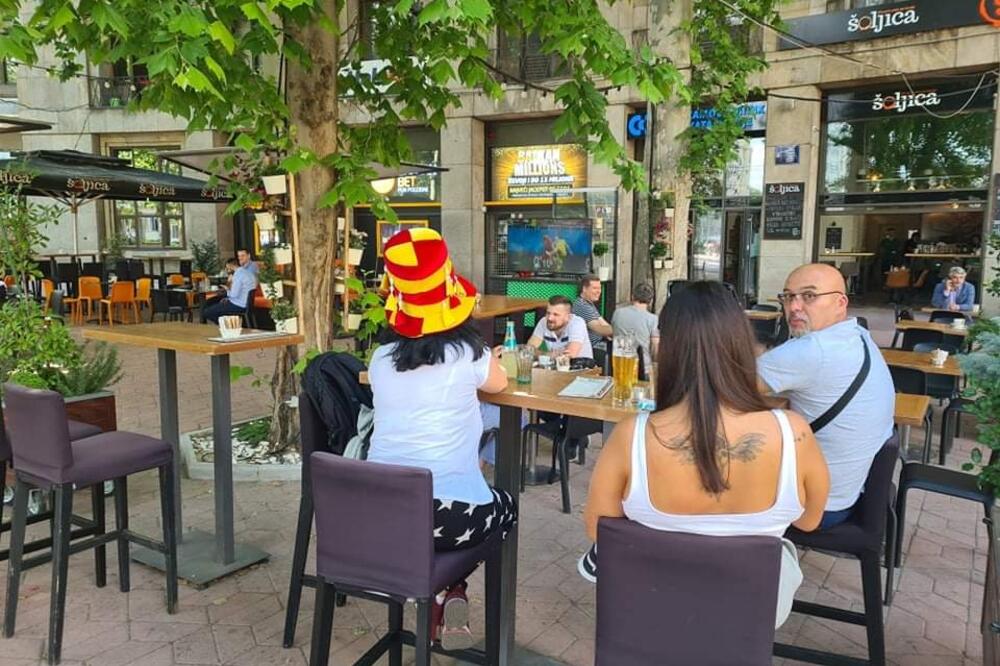 ESPRESO FOTO UBOD: EURO u Beogradu - Makedonci žustro navijaju za svoje ljubimce!