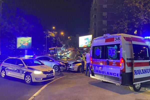 KOŠARKAŠKU LEGENDU BALKANA UDARIO AUTO: Operisan je, ima DVOSTRUKI prelom noge!